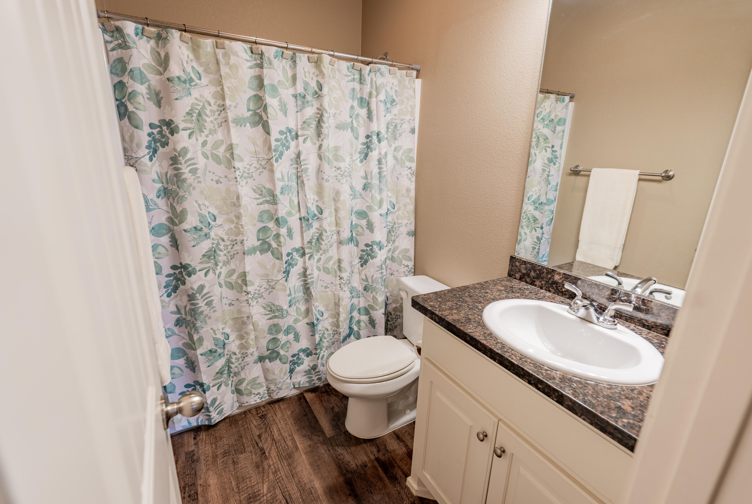 9805 Avenue R Lubbock, TX 79423 - Photo 24 of 38 DSC08586-HDR