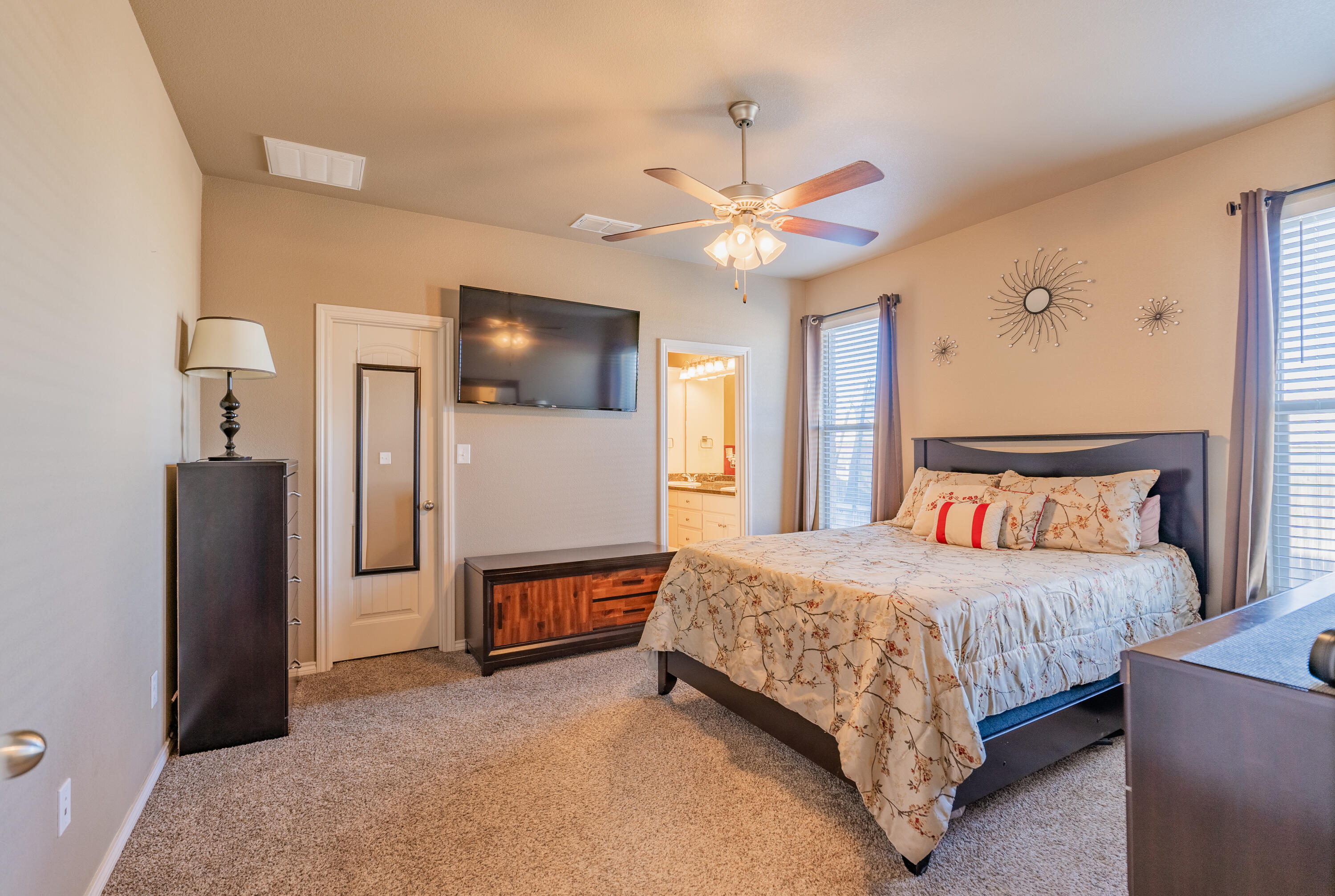 9805 Avenue R Lubbock, TX 79423 - Photo 28 of 38 DSC08601-HDR