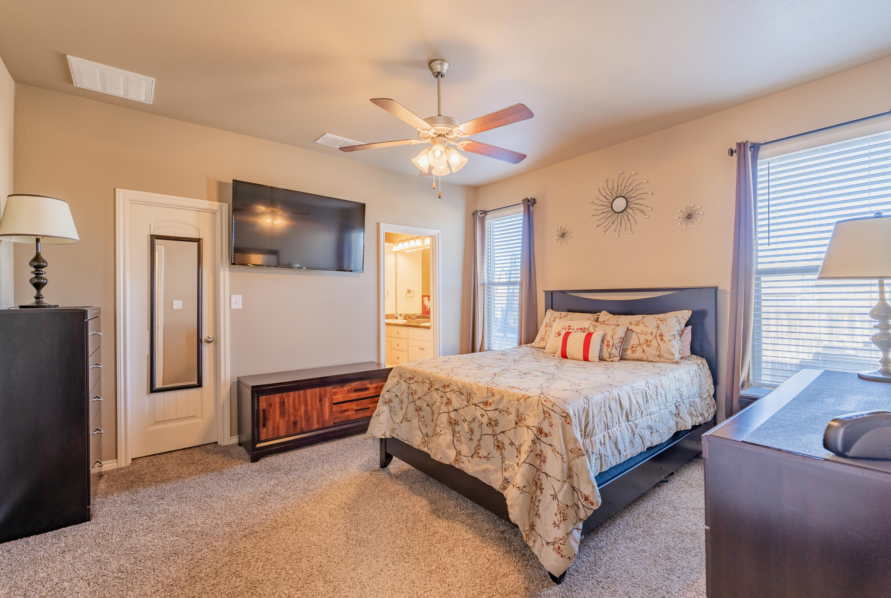 9805 Avenue R Lubbock, TX 79423 - Photo 29 of 38 DSC08598-HDR