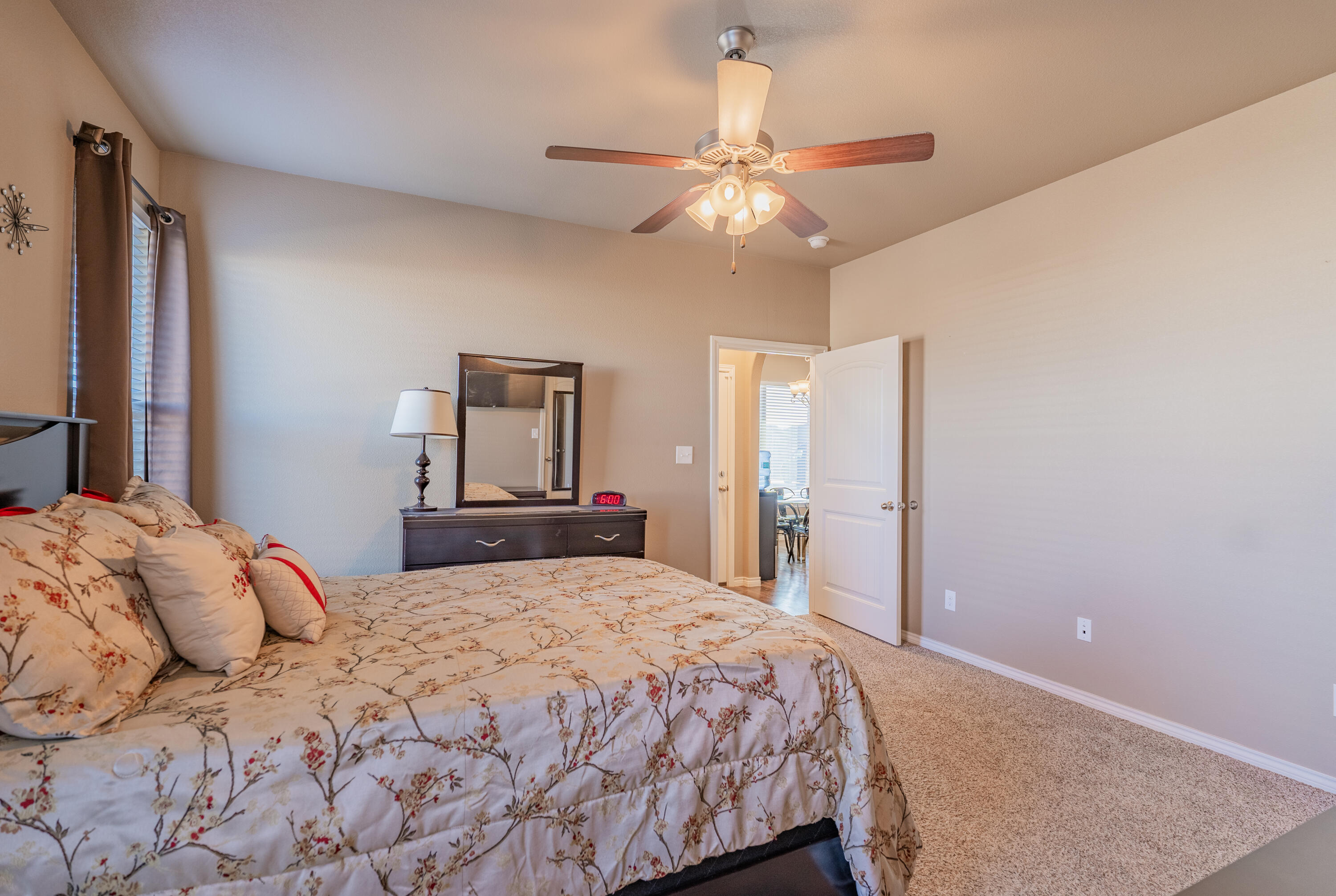 9805 Avenue R Lubbock, TX 79423 - Photo 30 of 38 DSC08607-HDR