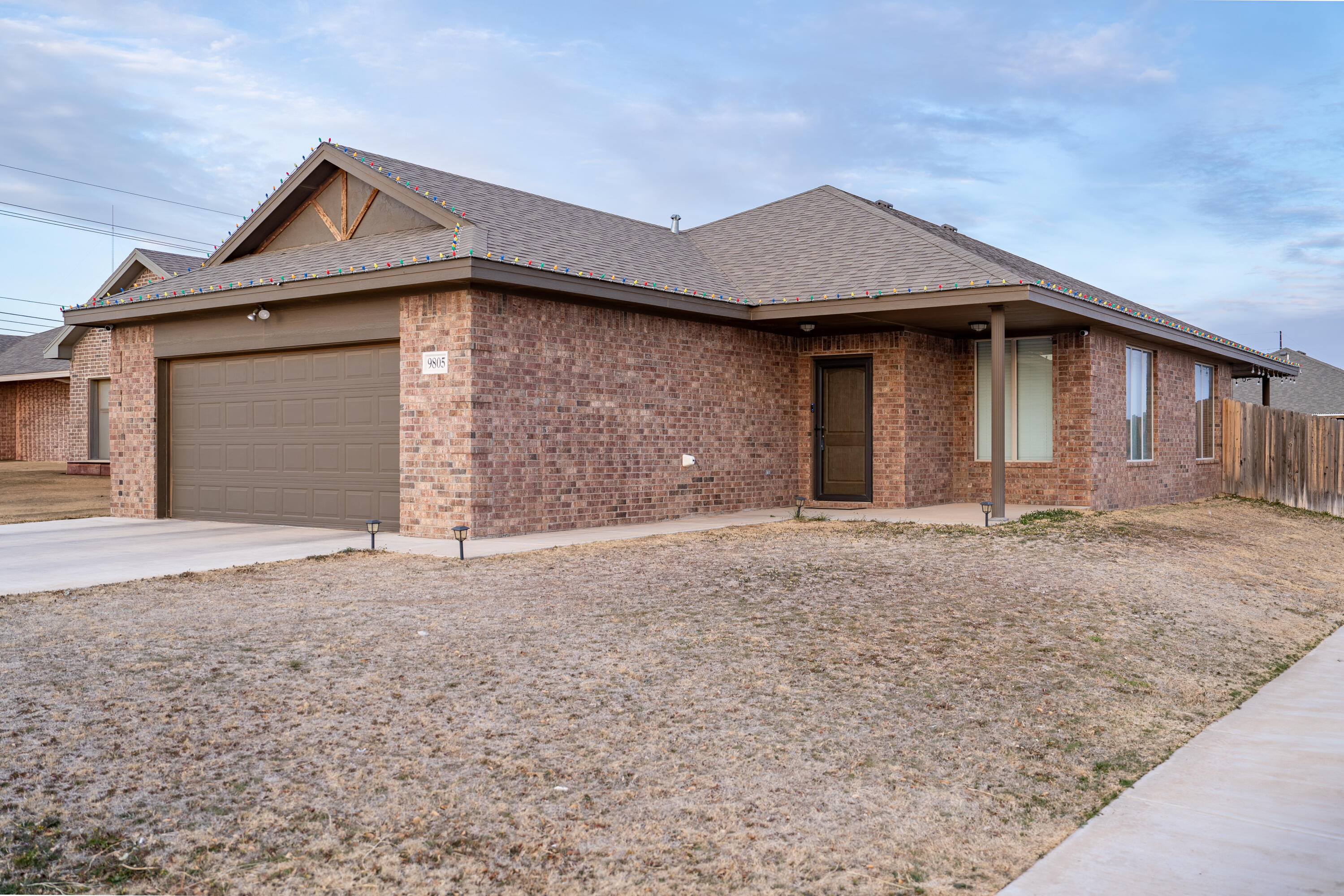 9805 Avenue R Lubbock, TX 79423 - Photo 3 of 38 DSC08123-HDR