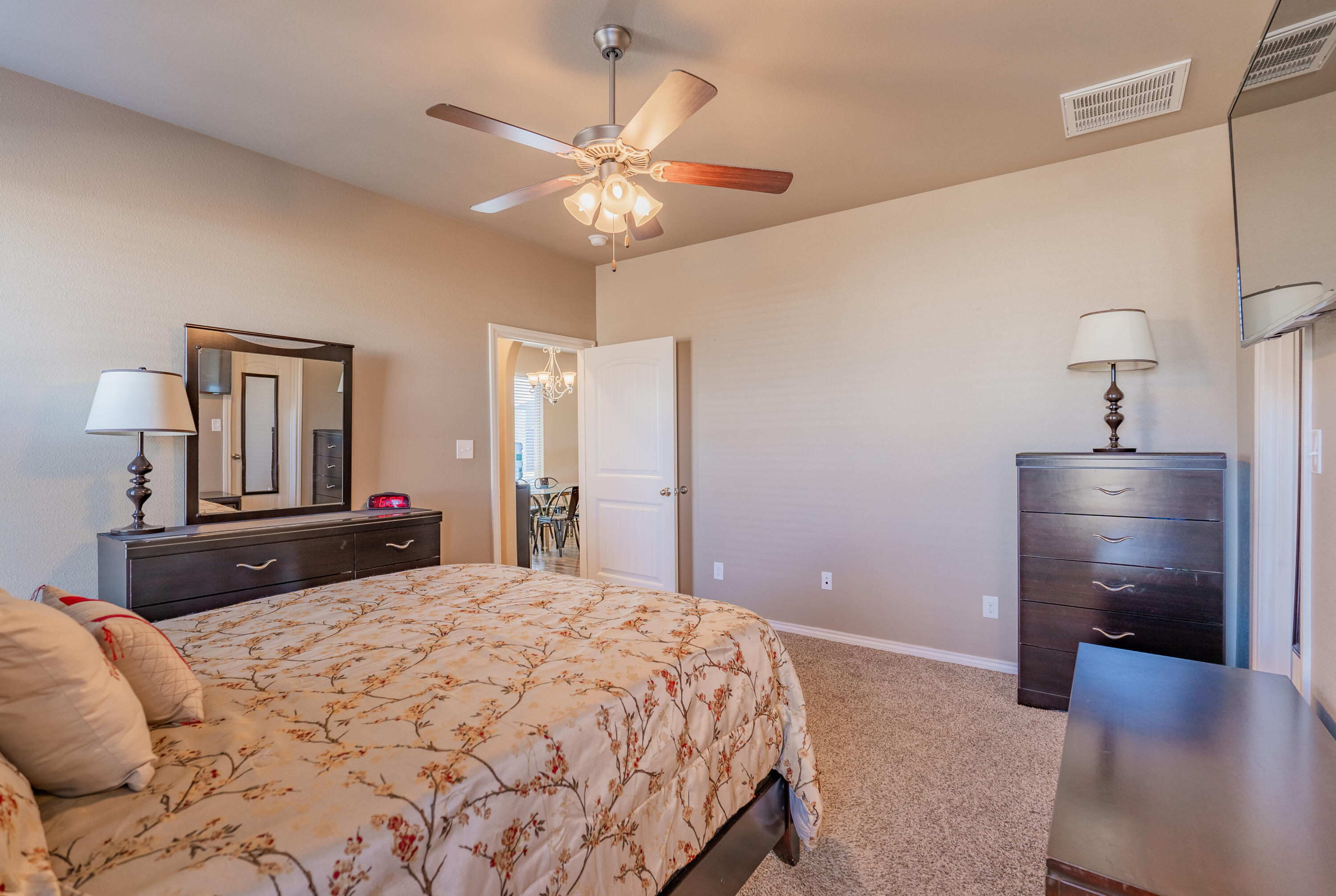 9805 Avenue R Lubbock, TX 79423 - Photo 31 of 38 DSC08610-HDR