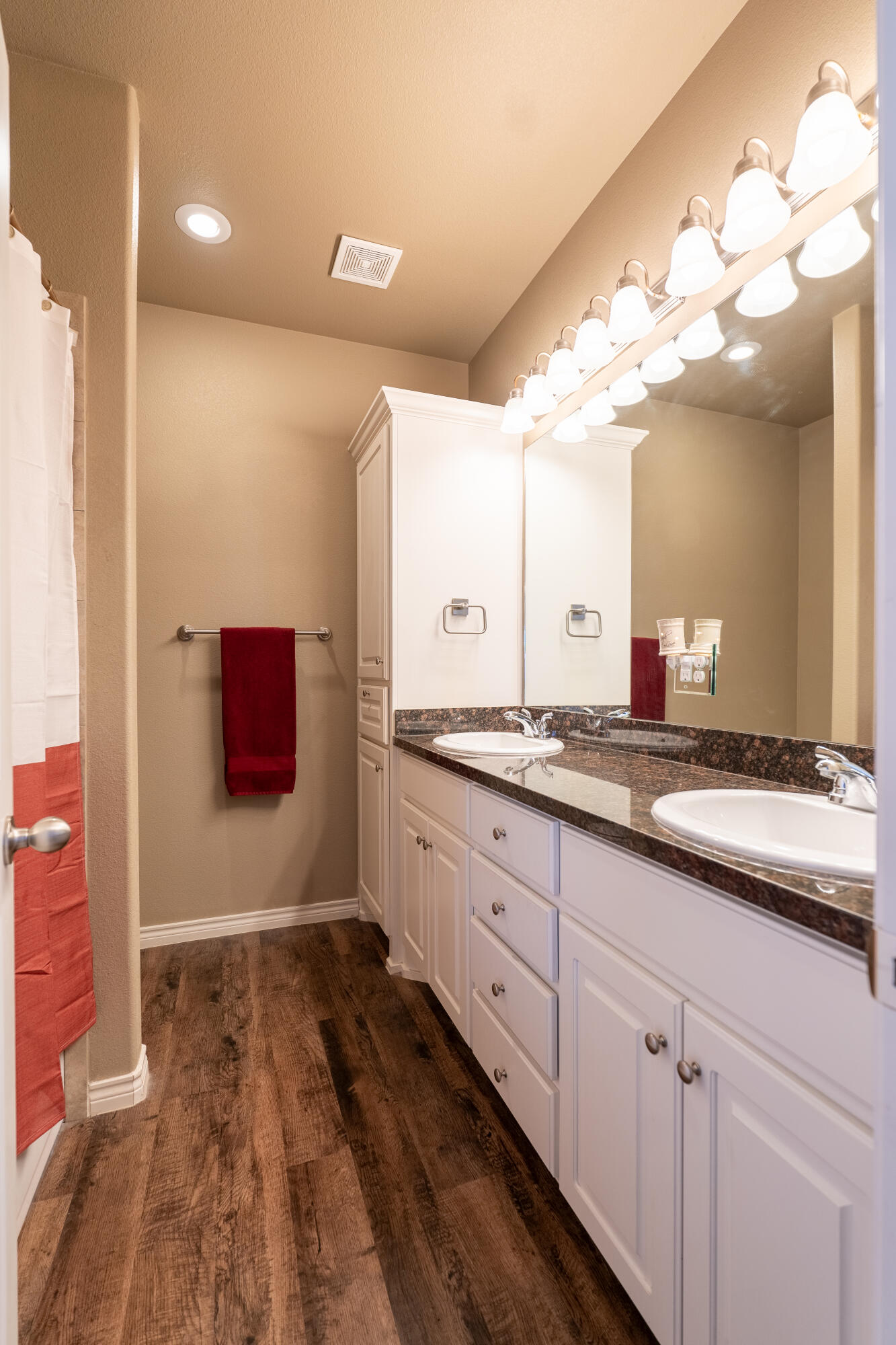 9805 Avenue R Lubbock, TX 79423 - Photo 33 of 38 DSC08622-HDR