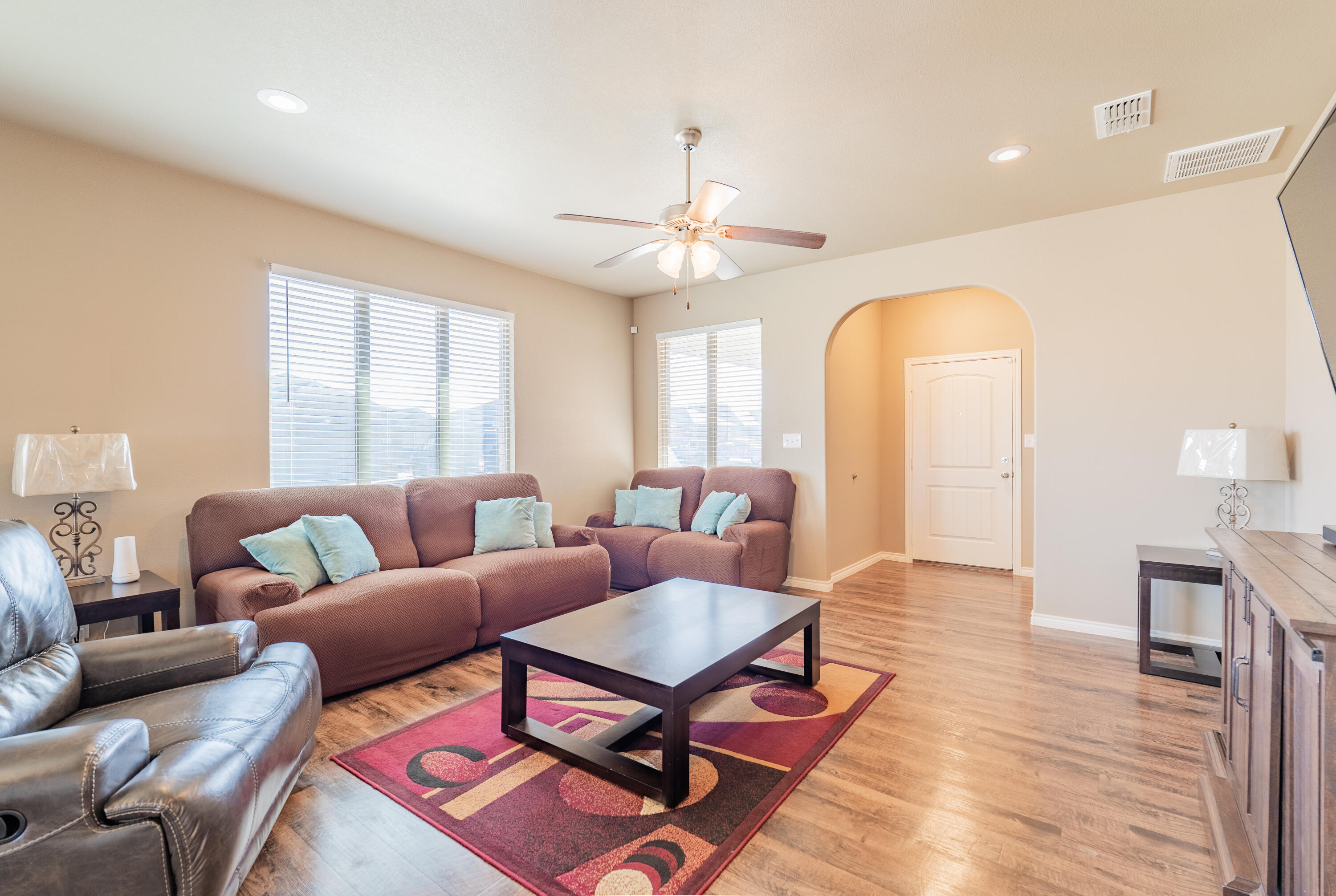 9805 Avenue R Lubbock, TX 79423 - Photo 10 of 38 DSC08511-HDR