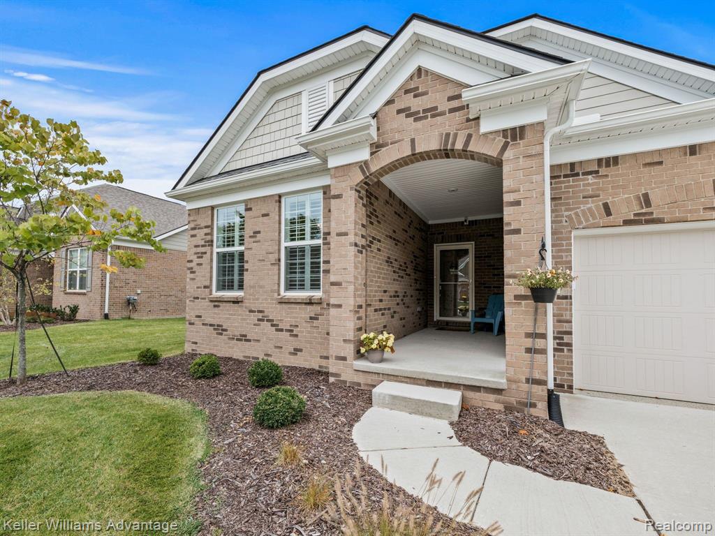 48654 Rockview Road Novi, MI 48374 - Photo 3 of 37