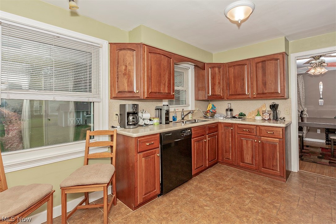 1370 Brainard Road Lyndhurst, OH 44124 - Photo 8 of 22