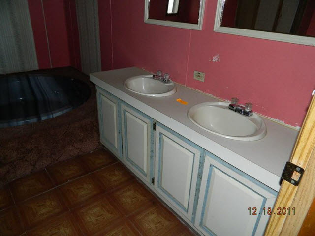 3478 Mack Road Saginaw, MI 48601 - Photo 3 of 8 20062041-2.JPG