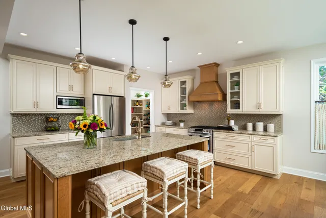 $808,900 | 3 Sagano Street, Wilton, NY 12866