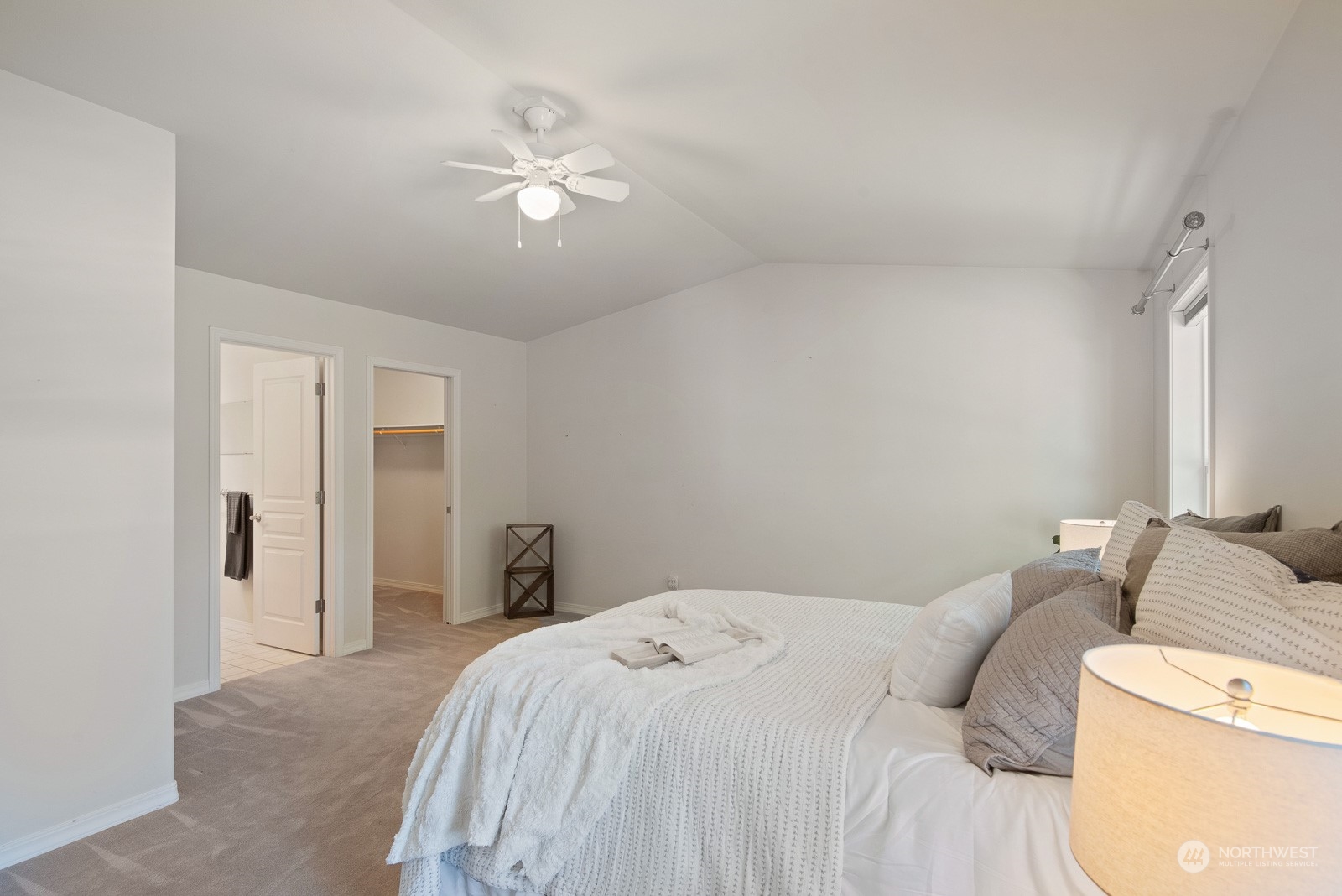 4004 R Avenue Anacortes, WA 98221 - Photo 13 of 28 Gallery Image 13