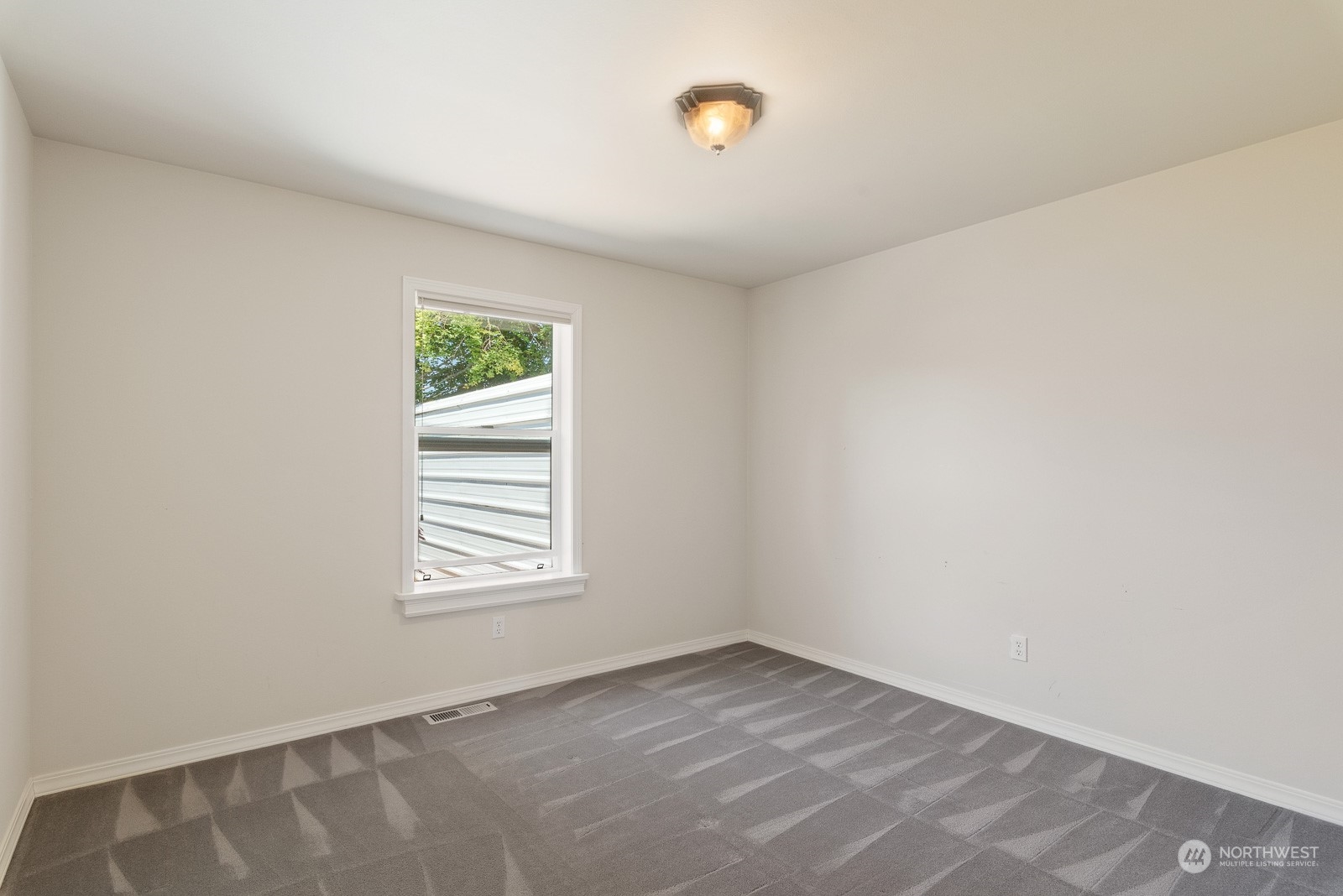 4004 R Avenue Anacortes, WA 98221 - Photo 16 of 28 Gallery Image 16