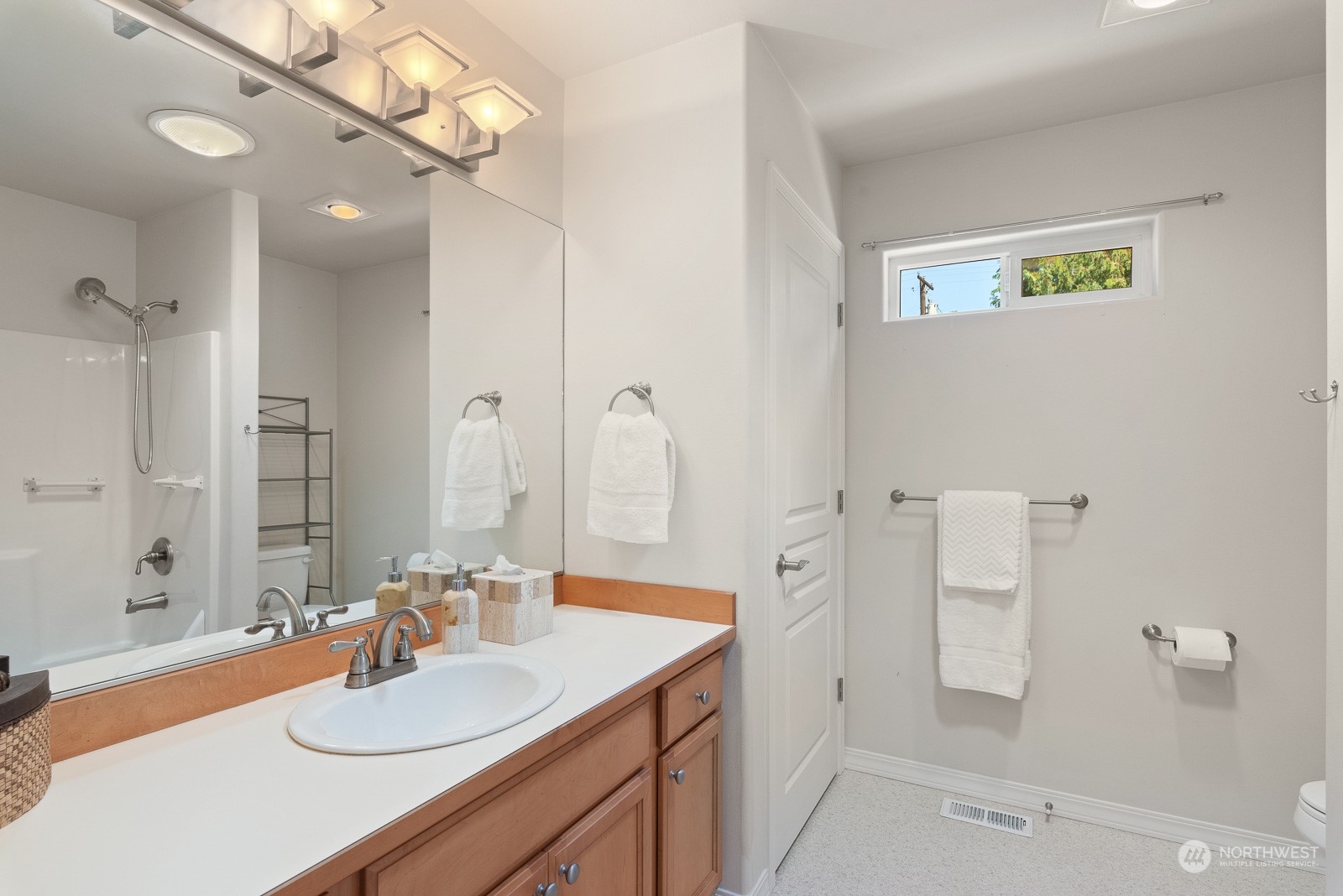 4004 R Avenue Anacortes, WA 98221 - Photo 17 of 28 Gallery Image 17