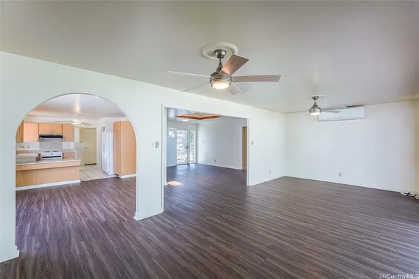$2,400,000 | 1439 Akuleana Place, Kailua, HI 96734