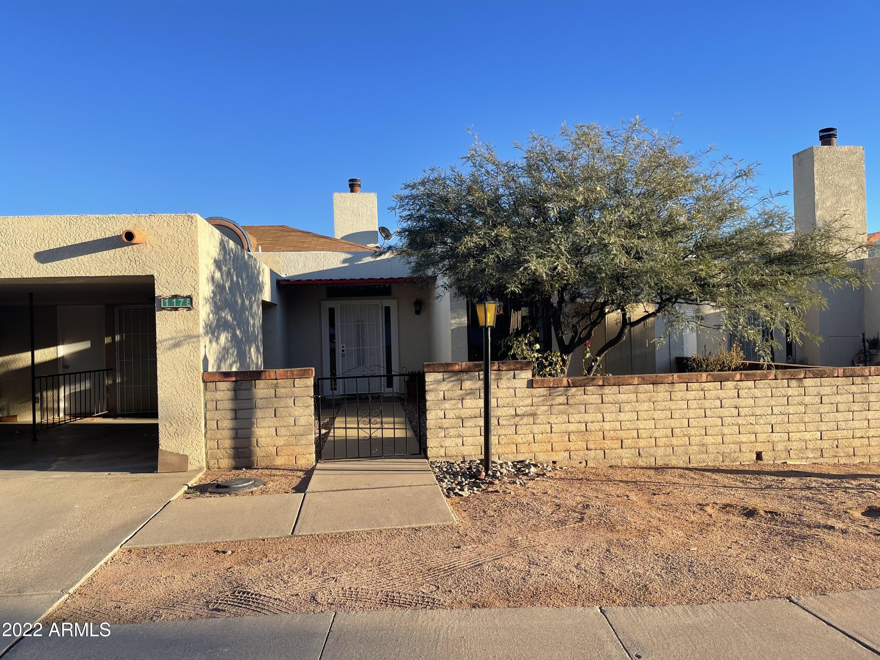 1178 Circulo Canario Rio Rico, AZ 85648 - Photo 2 of 16 IMG_8219 (2)