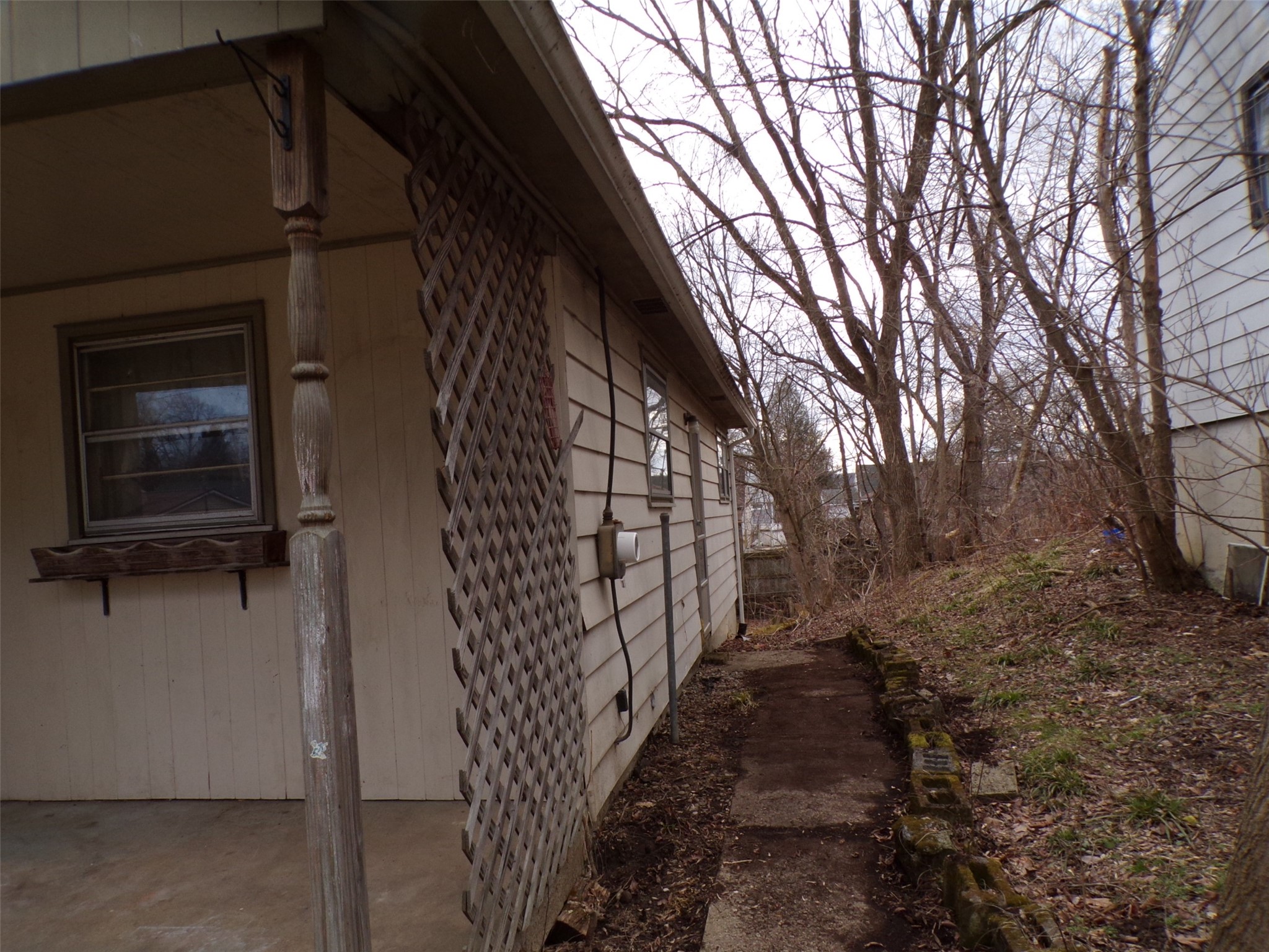 809 Grant Street Endicott, NY 13760 - Photo 6 of 37