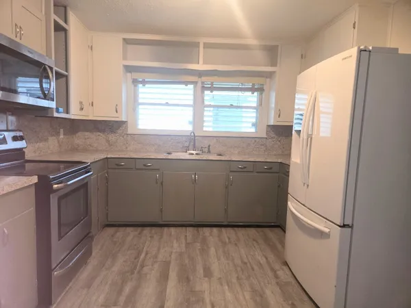 $1,700 | 2543 Jackson, La Marque, TX 77568
