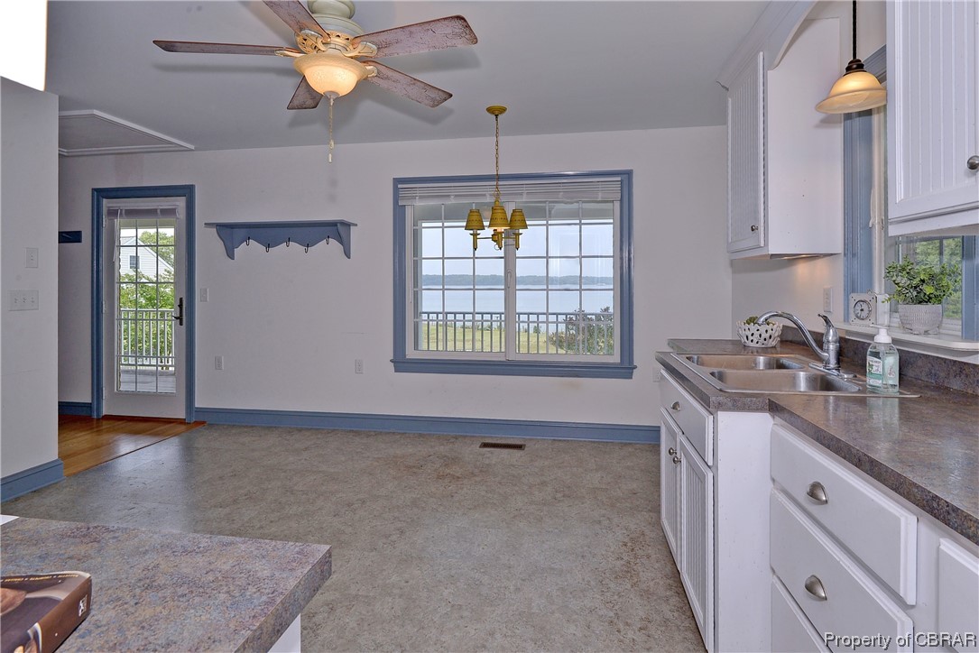 1470 Mercer Road Gloucester Point, VA 23062 - Photo 8 of 34 Gallery Image 8