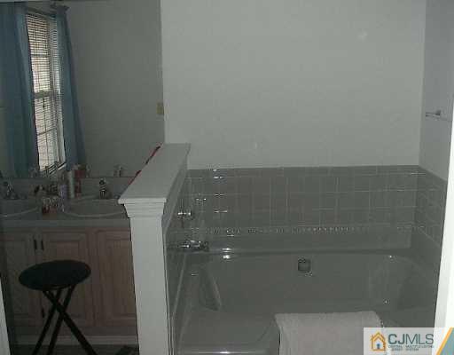 120 Salem Road North Brunswick, NJ 08902 - Photo 8 of 8 Gallery Image 8