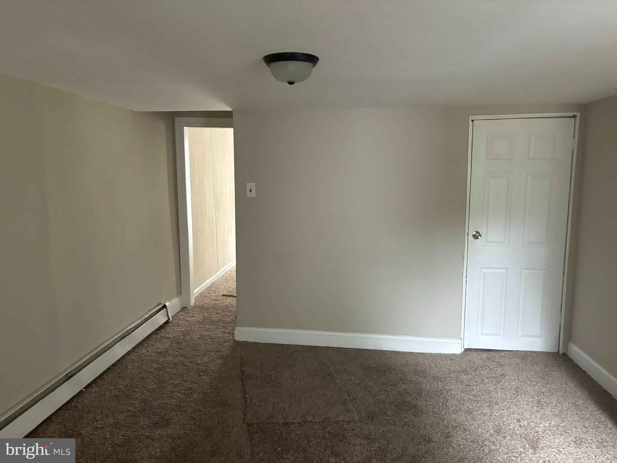 334 Middlesex Street Gloucester City, NJ 08030 - Photo 5 of 14