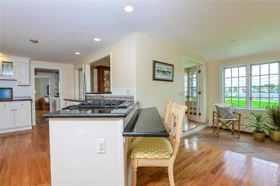 159 Mathewson Road Barrington, RI 02806 - Photo 14 of 36