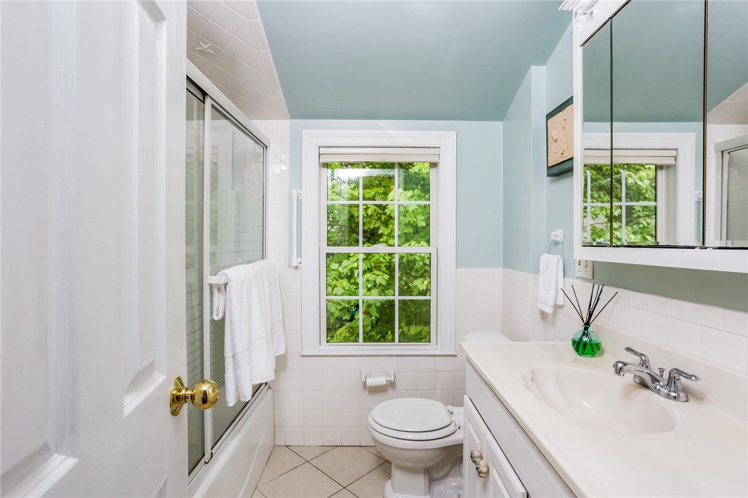 159 Mathewson Road Barrington, RI 02806 - Photo 29 of 36