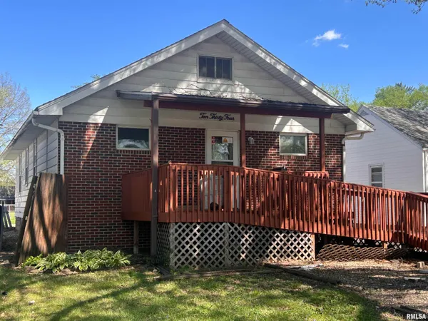 $69,900 | 1034 North MacArthur Boulevard, Springfield, IL 62702