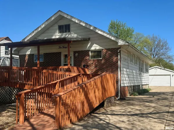 $69,900 | 1034 North MacArthur Boulevard, Springfield, IL 62702