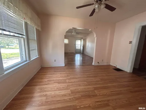 $69,900 | 1034 North MacArthur Boulevard, Springfield, IL 62702