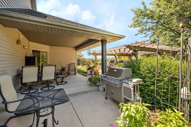 $349,900 | 310 Fairway Drive, Essex, IL 60935