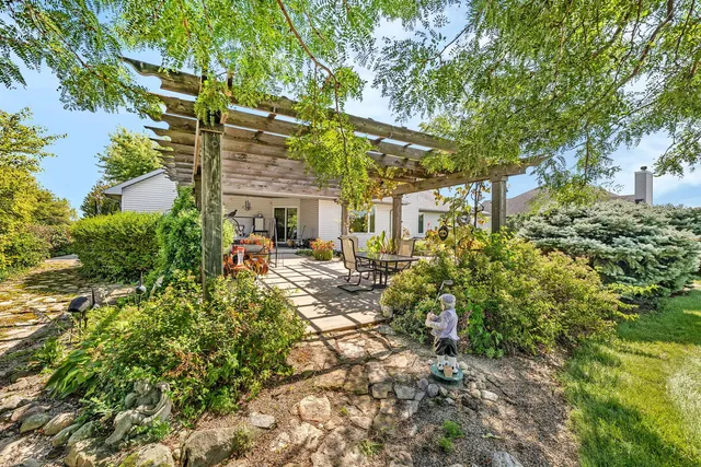 $349,900 | 310 Fairway Drive, Essex, IL 60935