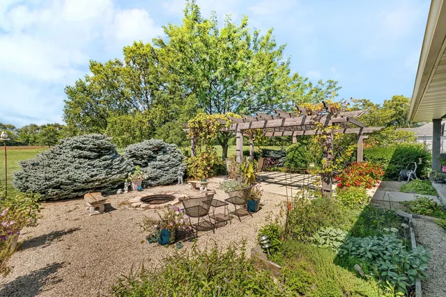 $349,900 | 310 Fairway Drive, Essex, IL 60935