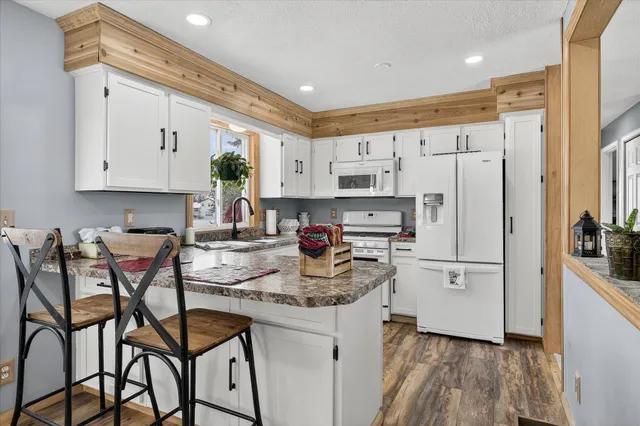 $350,000 | 1034 Janett Avenue Northeast, St. Michael, MN 55376