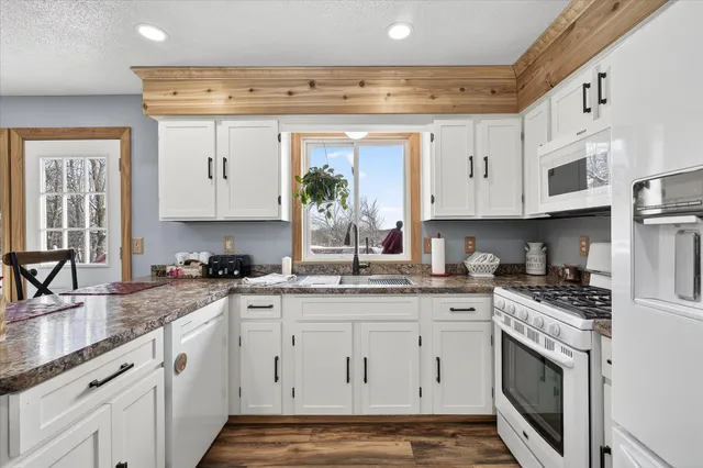 $350,000 | 1034 Janett Avenue Northeast, St. Michael, MN 55376