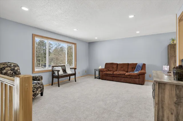 $350,000 | 1034 Janett Avenue Northeast, St. Michael, MN 55376