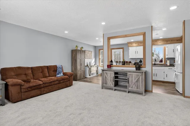 $350,000 | 1034 Janett Avenue Northeast, St. Michael, MN 55376