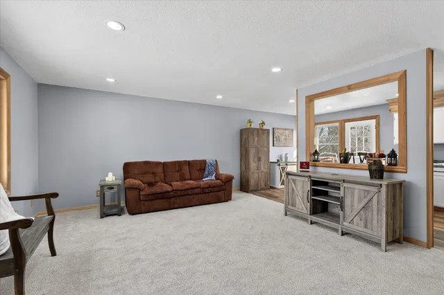 $350,000 | 1034 Janett Avenue Northeast, St. Michael, MN 55376