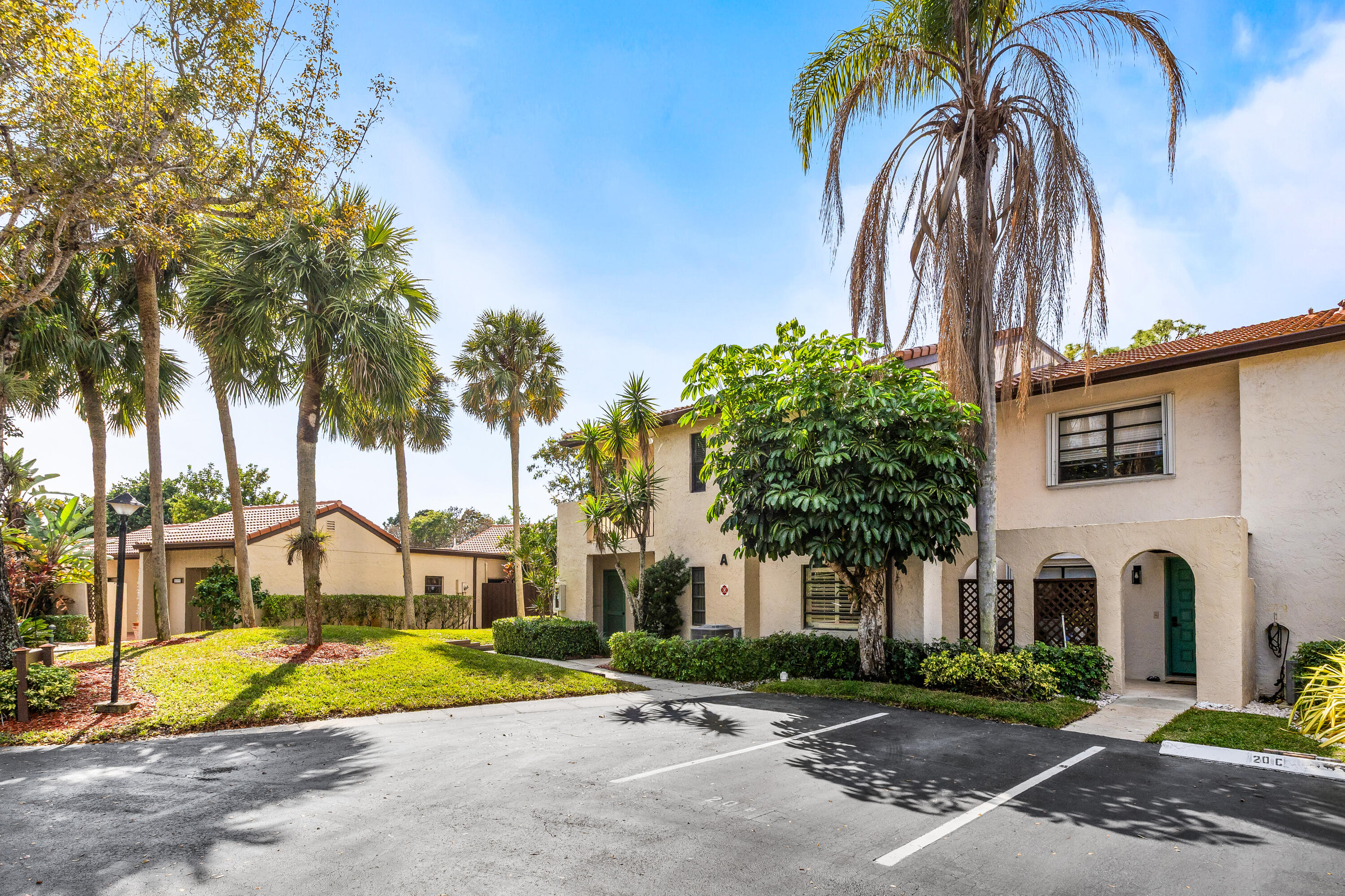 21766 Cypress Drive, Unit 20B Boca Raton, FL 33433 - Photo 3 of 40 003-21766CypressDrive-20B-BocaRaton-FL-3