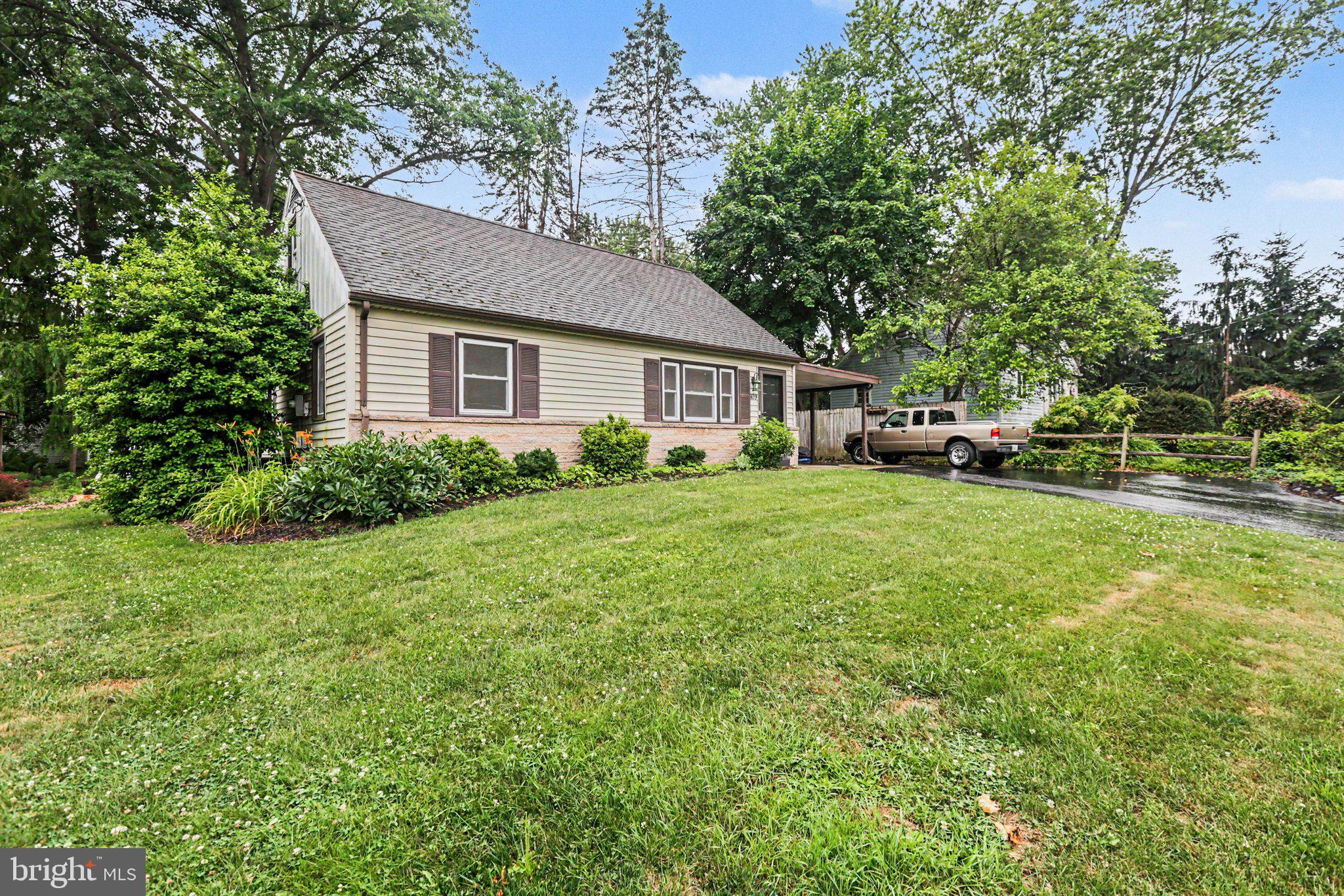 809 Grantham Road Mechanicsburg, PA 17055 - Photo 3 of 23