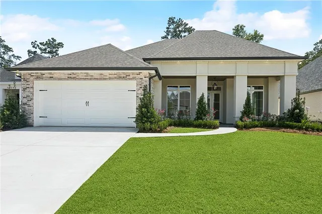 $699,000 | 4220 Cypress Point Drive, Covington, LA 70433