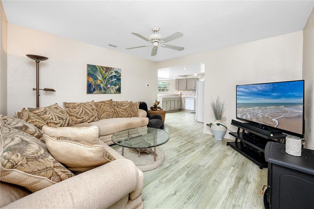 140 142nd Avenue Madeira Beach, FL 33708 - Photo 10 of 53