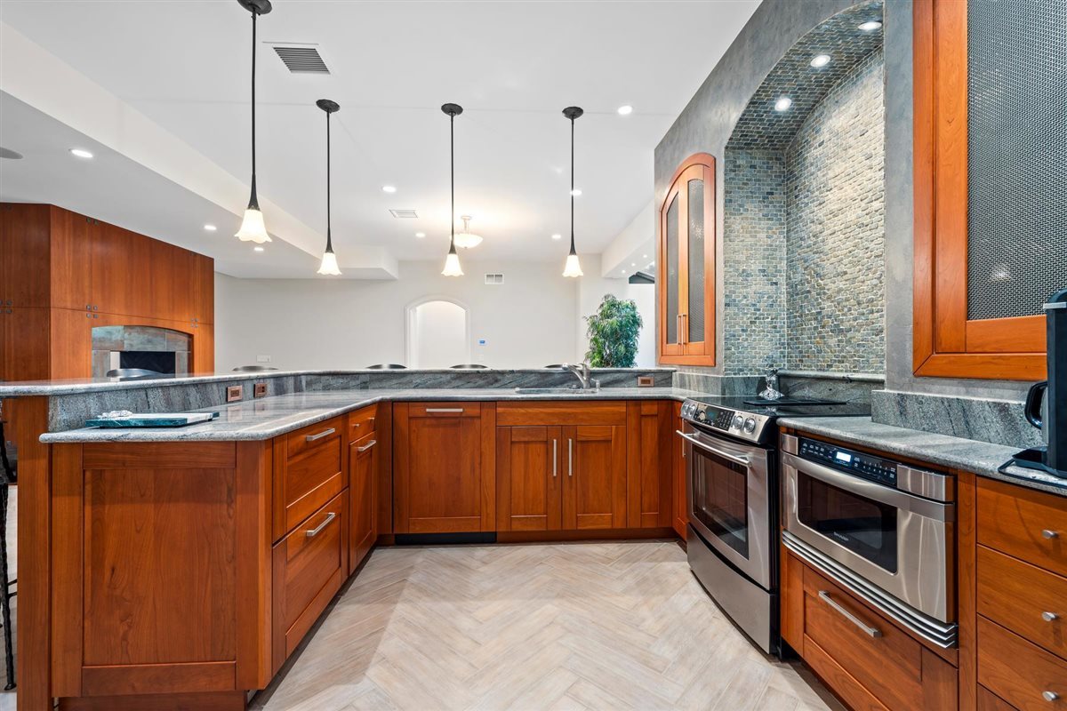 950 Lake Road Lake Forest, IL 60045 - Photo 57 of 72 Gallery Image 57