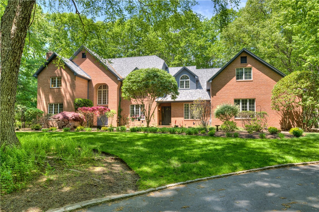 137 Signal Ridge Way East Greenwich, RI 02818 - Photo 1 of 50 Contemporary Colonial. Town Water. Natural Gas