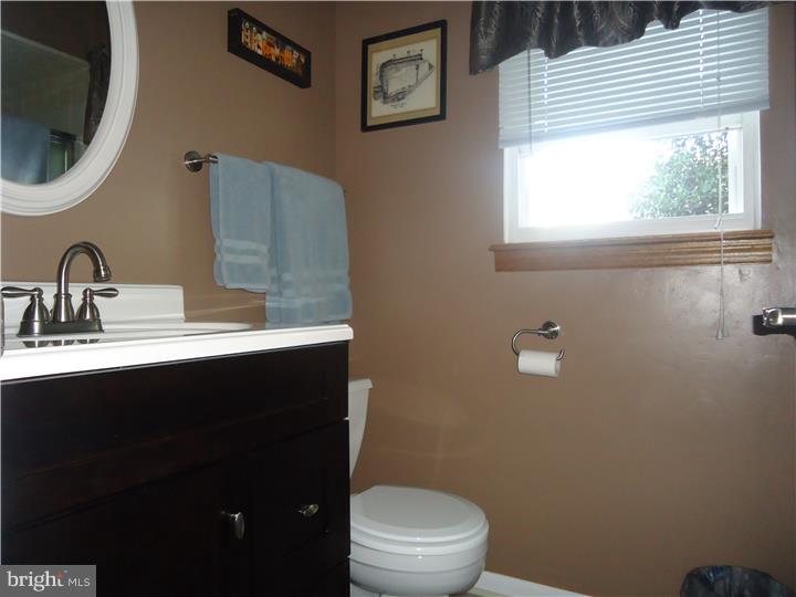 101 Goodwin Parkway Sewell, NJ 08080 - Photo 14 of 25 Bathroom
