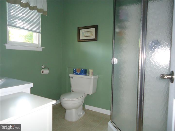 101 Goodwin Parkway Sewell, NJ 08080 - Photo 18 of 25 Master Bathroom
