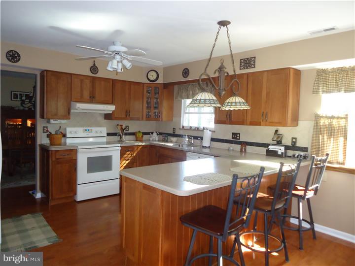 101 Goodwin Parkway Sewell, NJ 08080 - Photo 10 of 25 Kitchen