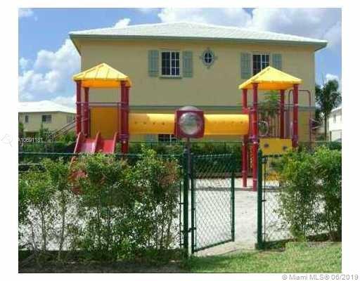 958 Tortuga Lane Riviera Beach, FL 33404 - Photo 5 of 8 Gallery Image 5