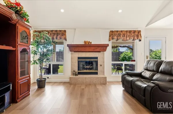 $465,000 | Undisclosed Address, Bakersfield, CA 93308