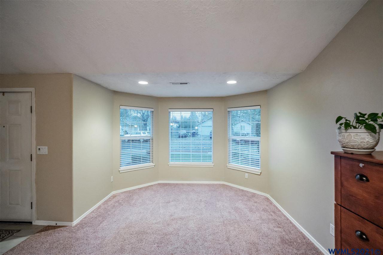 1208 Briar Road Independence, OR 97351 - Photo 5 of 27 Gallery Image 5