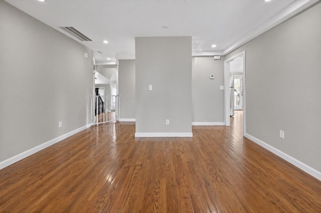 37 Stonehurst Street Boston, MA 02122 - Photo 11 of 37