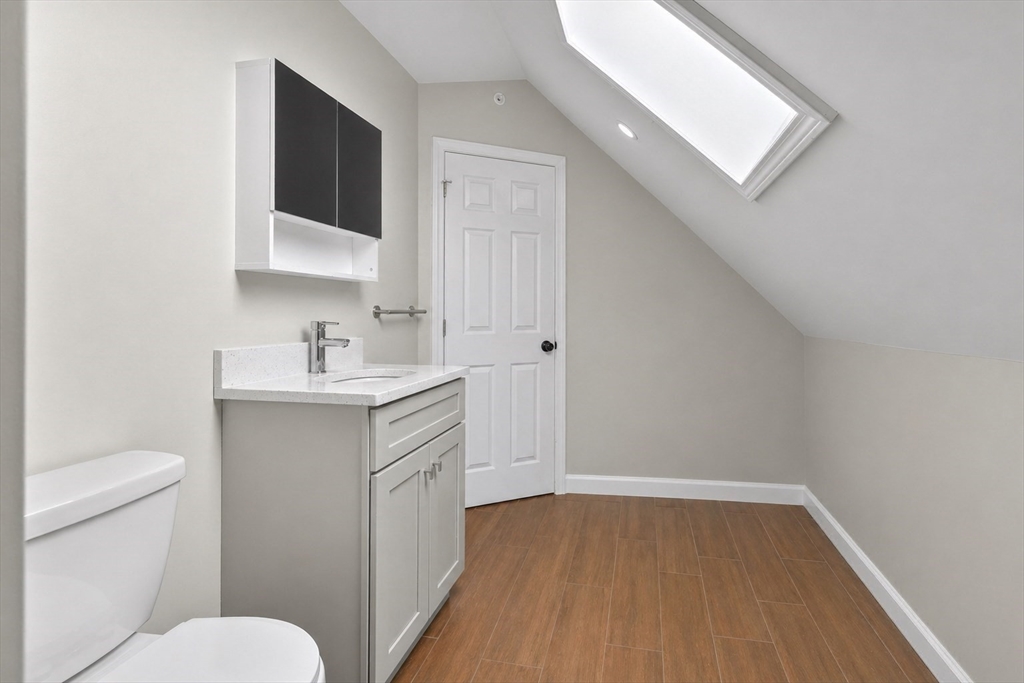 37 Stonehurst Street Boston, MA 02122 - Photo 12 of 37