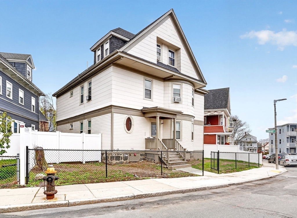 37 Stonehurst Street Boston, MA 02122 - Photo 4 of 37